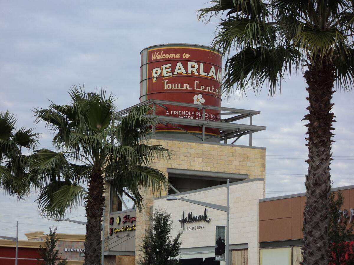 Pearland Town Center sign